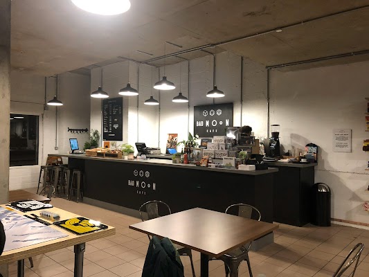 Bad Moon Cafe