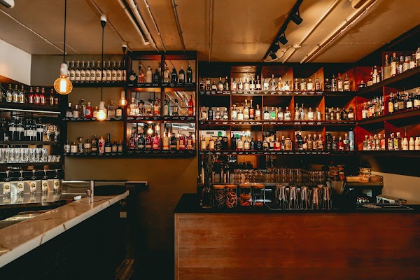 Eleven Bridges Gin Bar