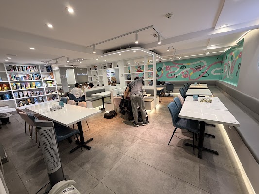 Juju Cafe & Board Games