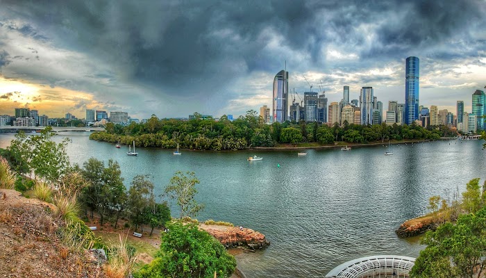 Kangaroo Point Cliffs Park (River Terrace Park)