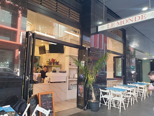 Le MONDE Bakery-Cafe