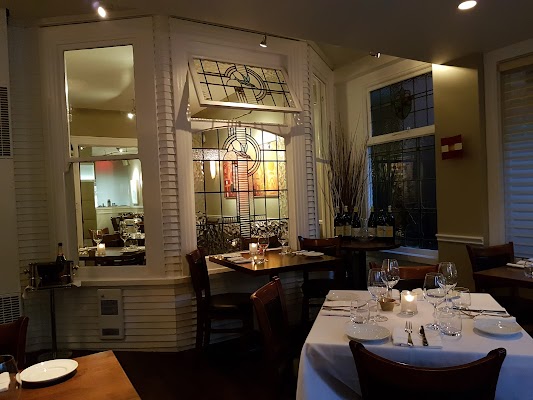 Lupo Restaurant & Vinoteca