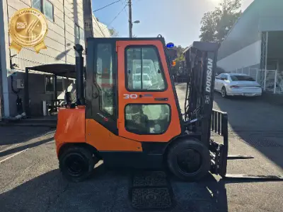 14년식 두산 D30SE-5 3톤