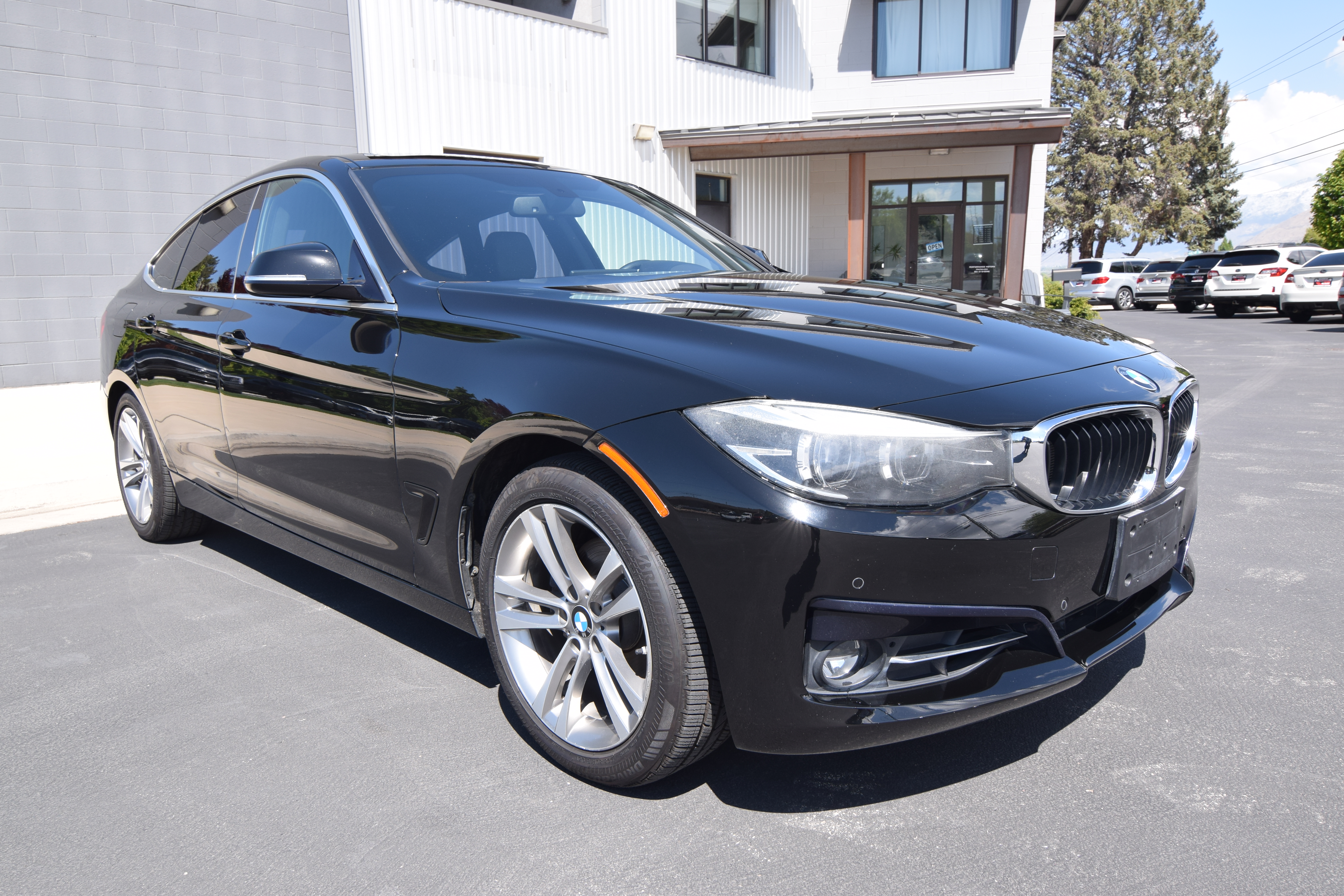 2017 BMW 330i Gran Turismo