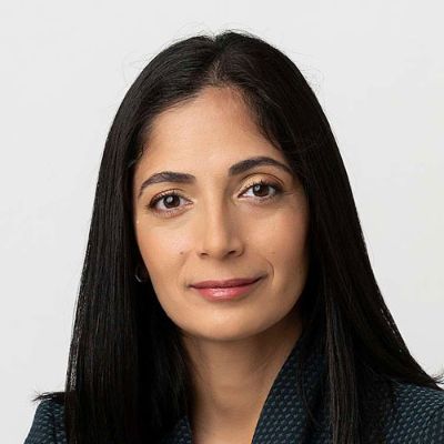 Dr. Dana Robaei