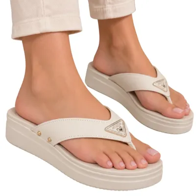 Tamanco Mississipi Flatform Detalhe Metalizado – Off White  J1991