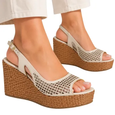 Sandália Bottero Anabela Couro Atanado Napoli Cabedal Laser Cut-nude 381001