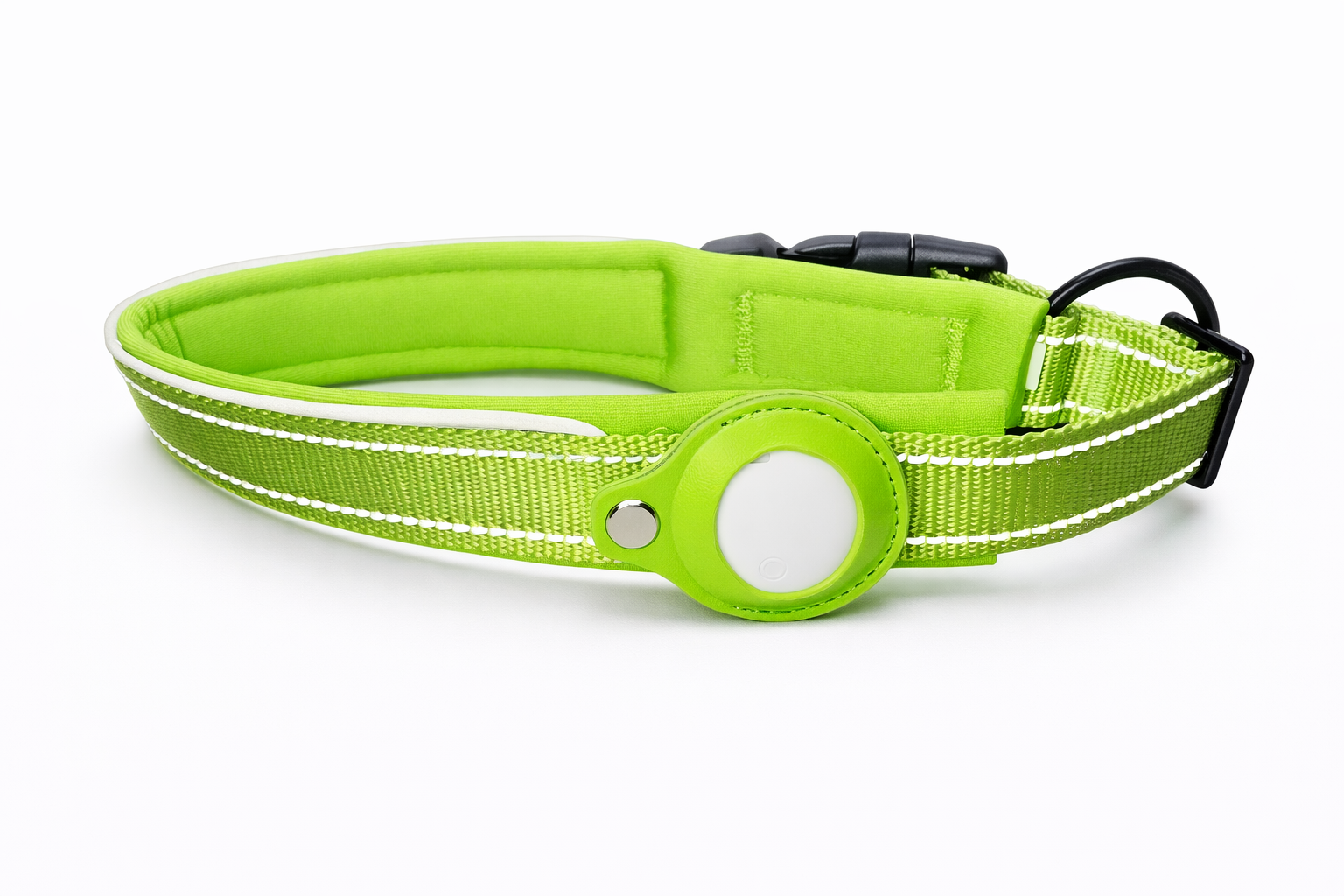 Marshee smart dog collar detail and fit