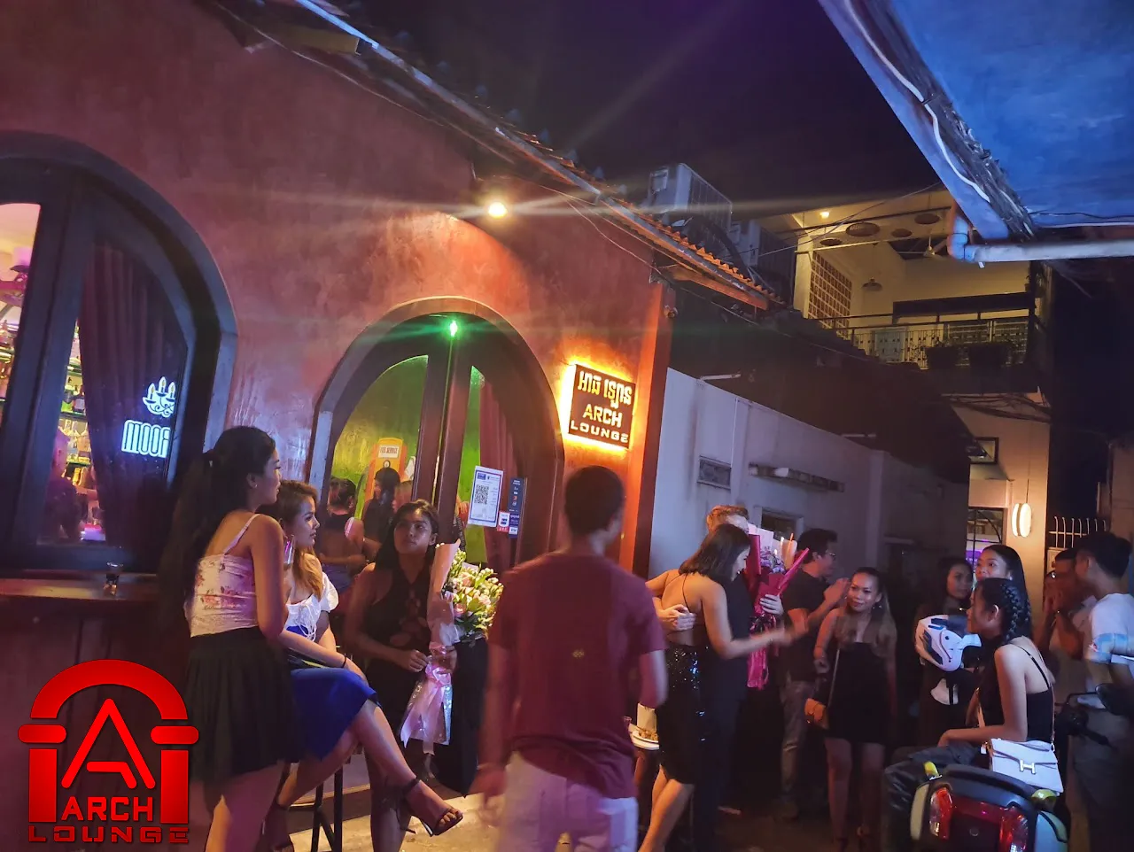 ARCH Lounge, Street 51 — five-dollar cocktails and a Thursday whisky night on Langka Lane