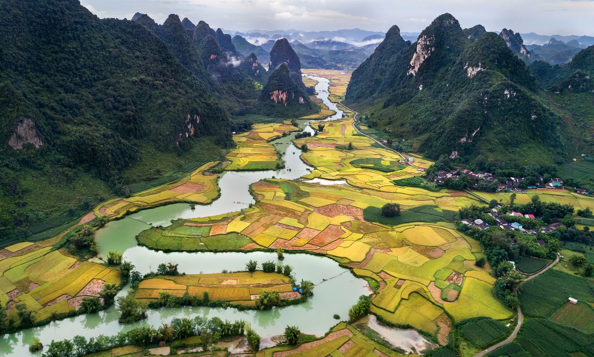 Best Vietnam tour package itinerary