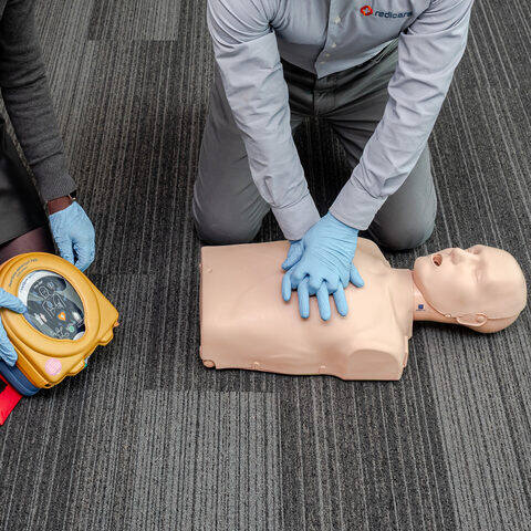 Redicare CPR and AED training session