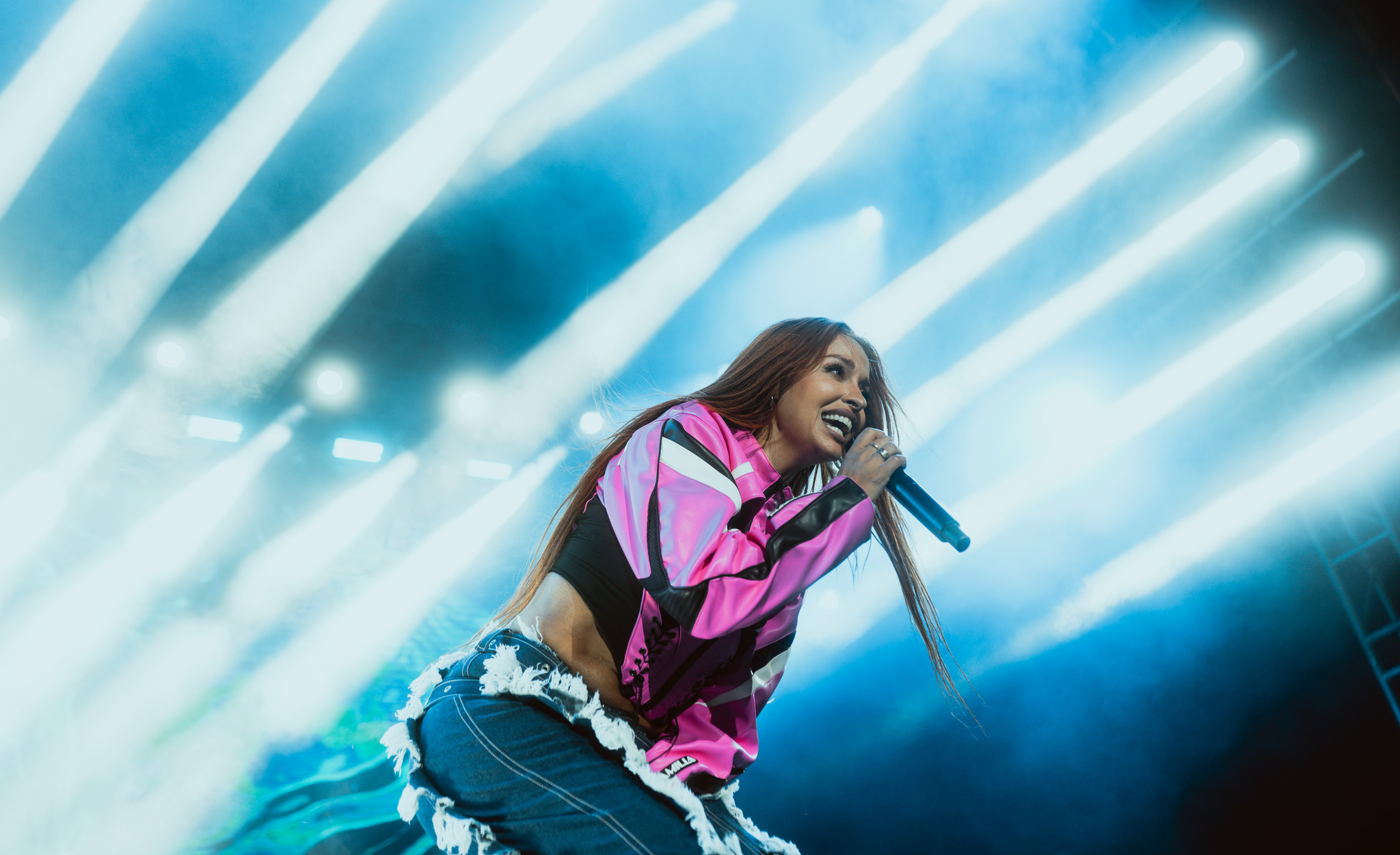 Concerts Image L8UqAuhldatachQlfy2N1