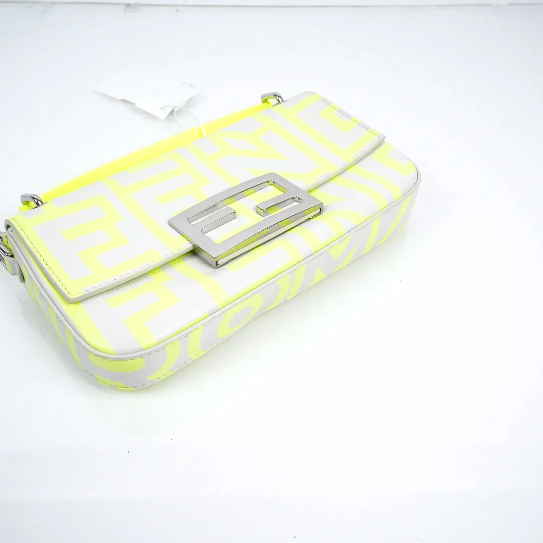Fendi x Marc Jacobs Baguette White Leather Shoulder Bag