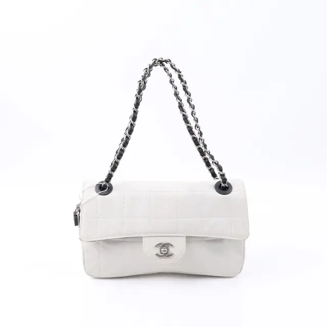 product shot — Chanel
