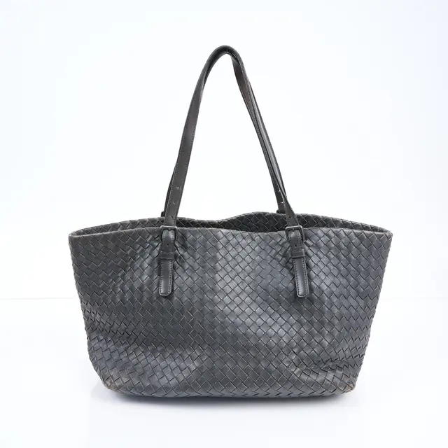 product shot — Bottega Veneta