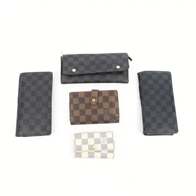 product shot — Louis Vuitton