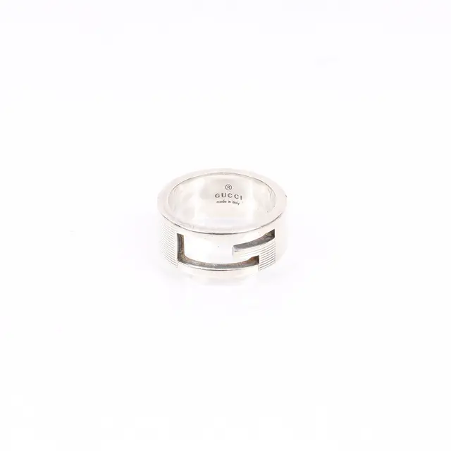 product shot — Gucci