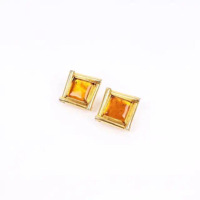 product shot — Yves Saint Laurent