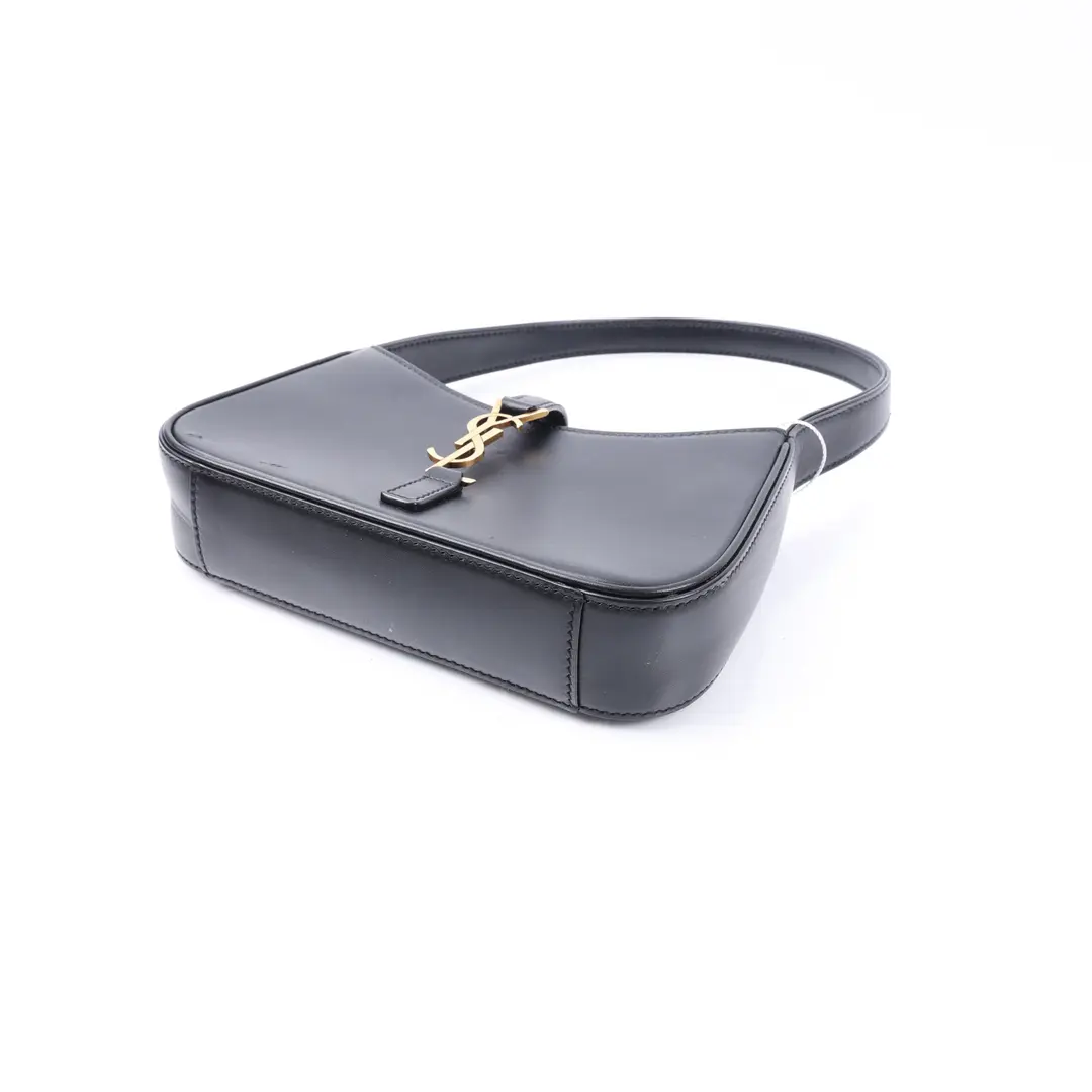 Saint Laurent Le 5 a 7 Black Leather Shoulder Bag