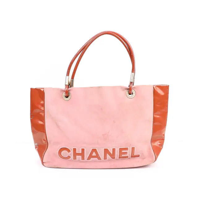 product shot — Chanel