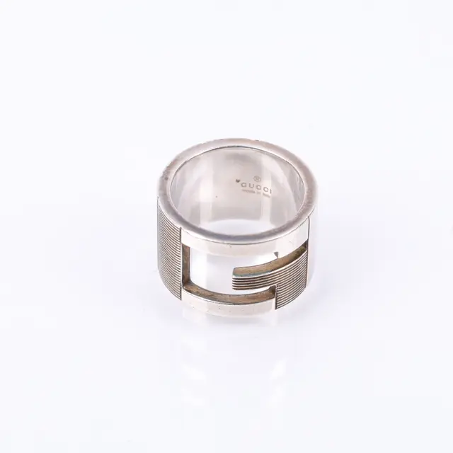 product shot — Gucci