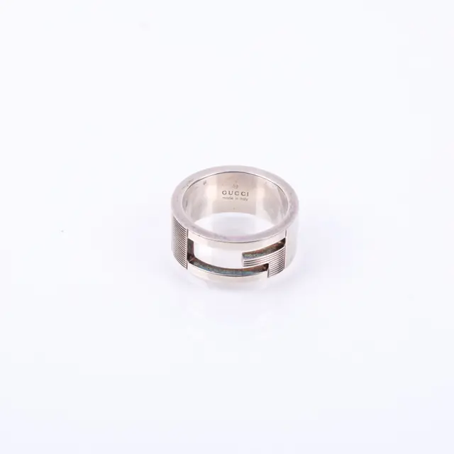 product shot — Gucci