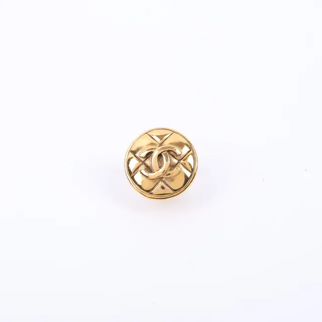 product shot — Chanel