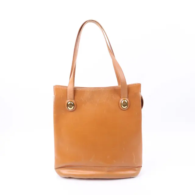 product shot — Christian Dior