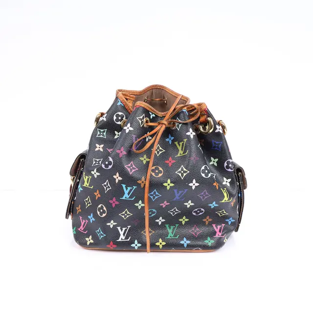 product shot — Louis Vuitton