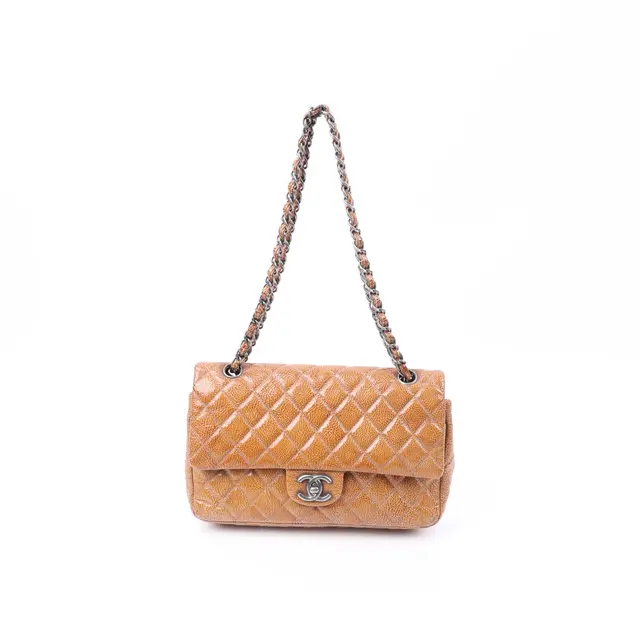 product shot — Chanel