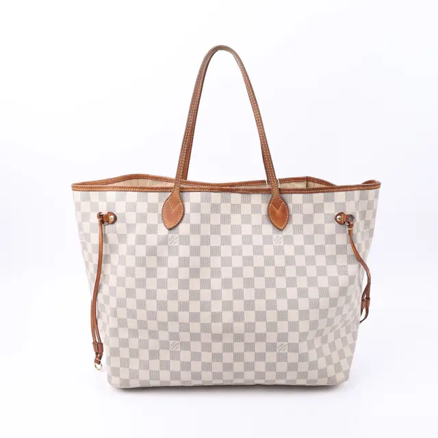 product shot — Louis Vuitton