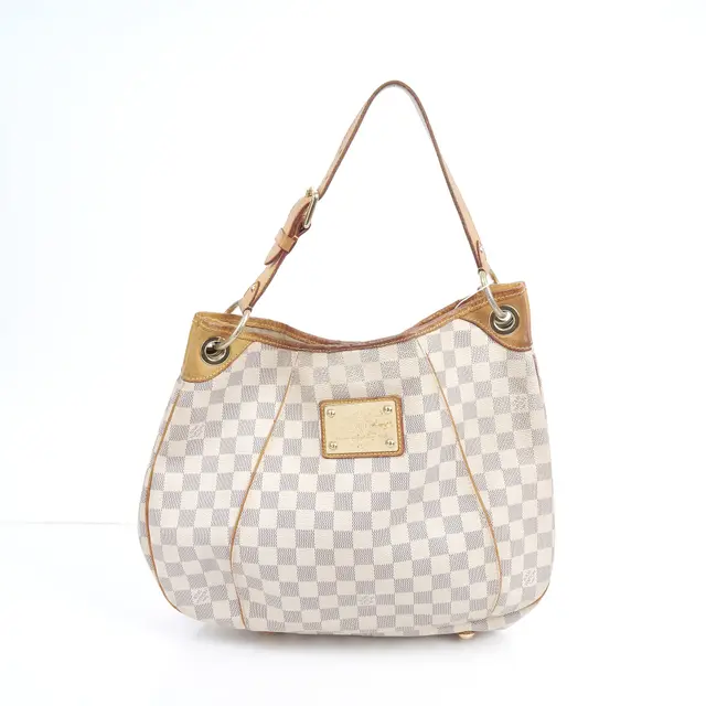 product shot — Louis Vuitton