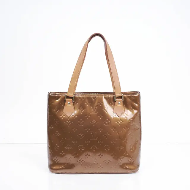 product shot — Louis Vuitton