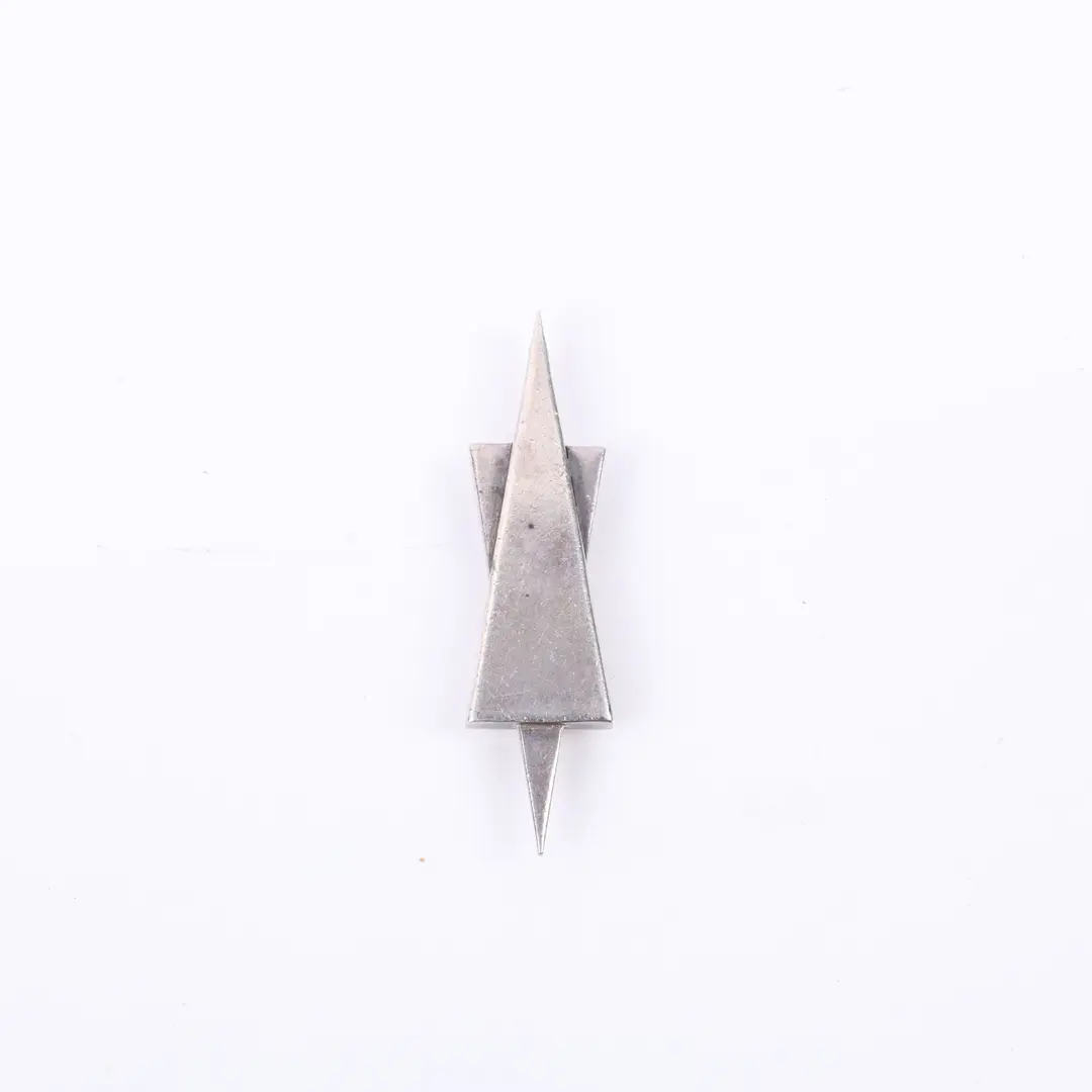 Gucci Geometric Arrow Silver Tie Bar