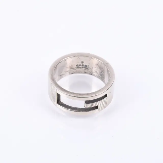 product shot — Gucci