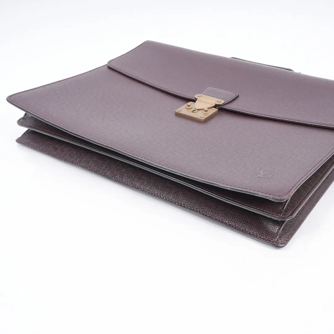 Louis Vuitton Robusto Burgundy Taiga Leather Briefcase