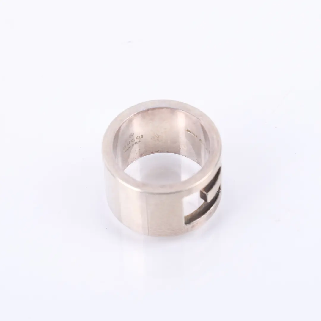 Gucci G Logo Silver Ring