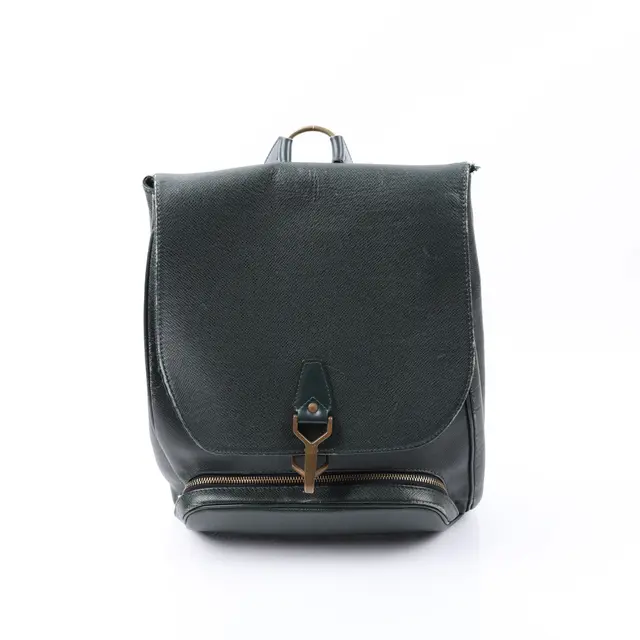 product shot — Louis Vuitton