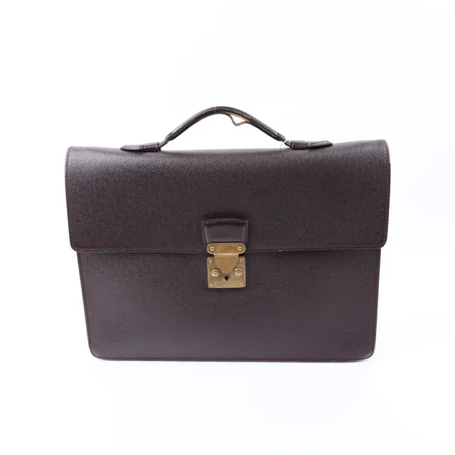 product shot — Louis Vuitton