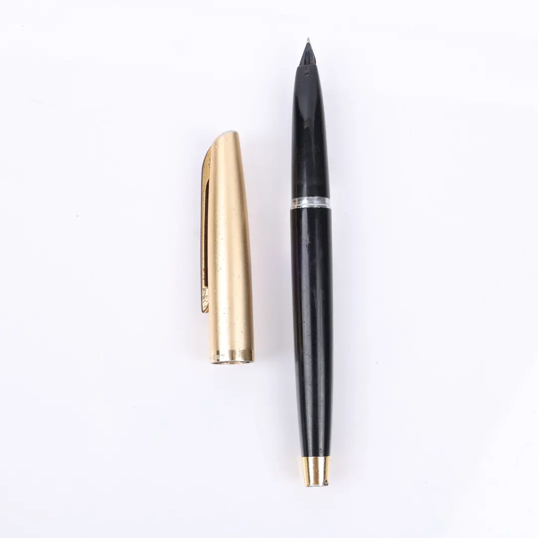 Pilot Super 100 Black Gold Fountain Pen