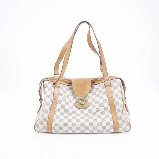 product shot — Louis Vuitton