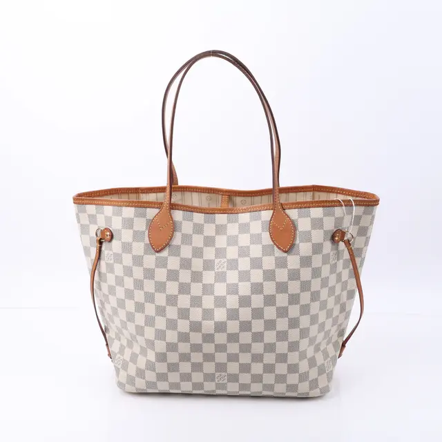 product shot — Louis Vuitton