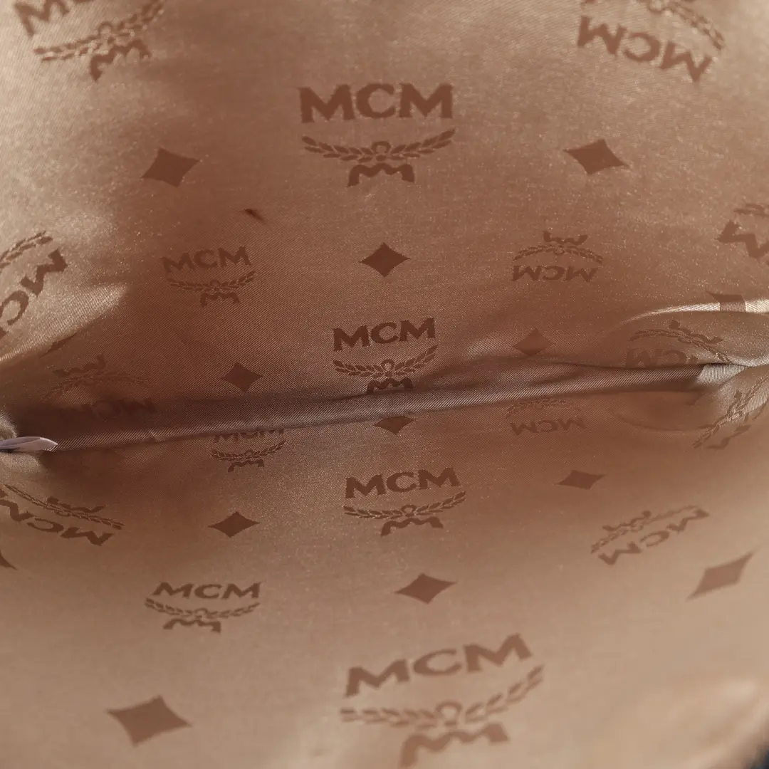 MCM Vogue Korea Kiss Print White Canvas Clutch