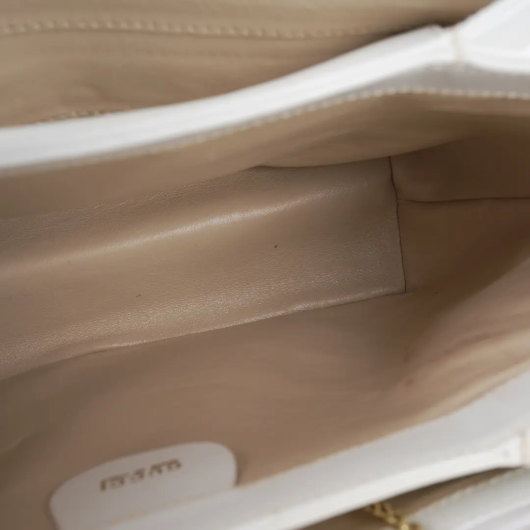 Gucci Vintage Bamboo Turnlock White Leather Shoulder Bag