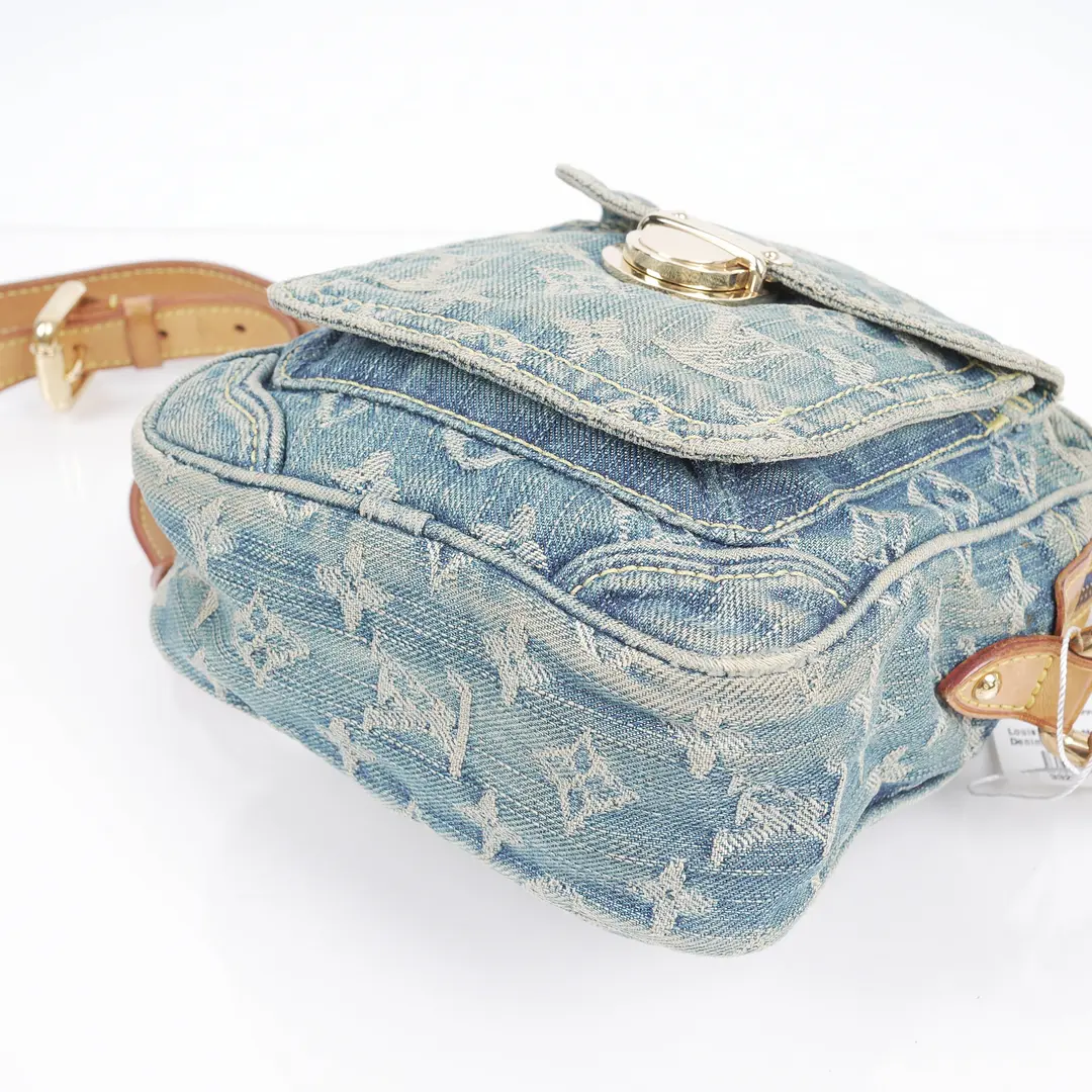Louis Vuitton Baggy PM Blue Monogram Denim Shoulder Bag