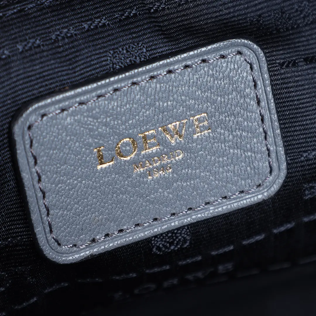 Loewe Amazona Gray Leather Shoulder Bag