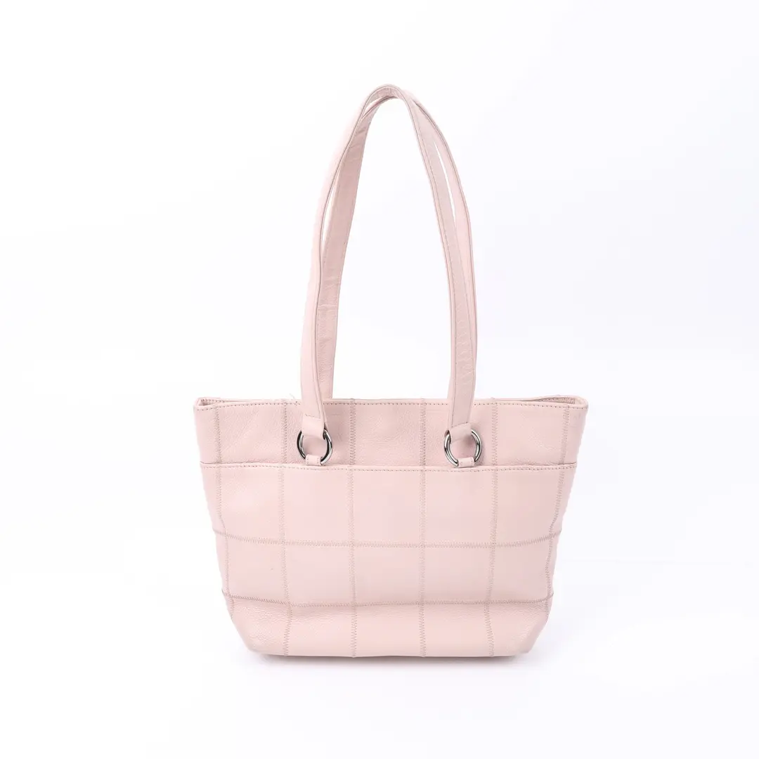 Chanel Chocolate Bar Pink Caviar Shoulder Bag