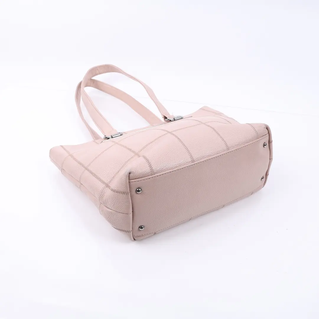 Chanel Chocolate Bar Pink Caviar Shoulder Bag