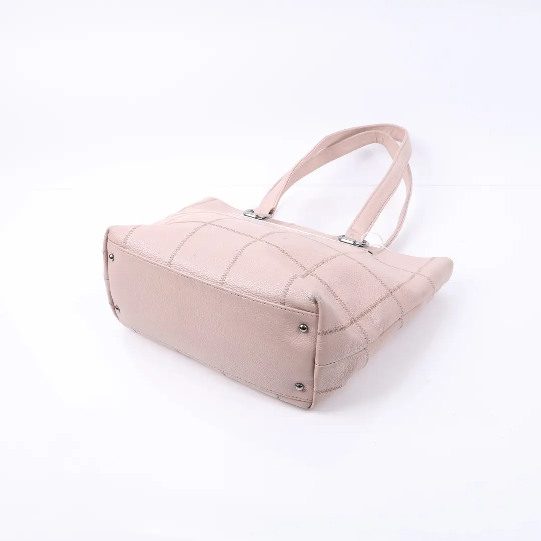 Chanel Chocolate Bar Pink Caviar Shoulder Bag