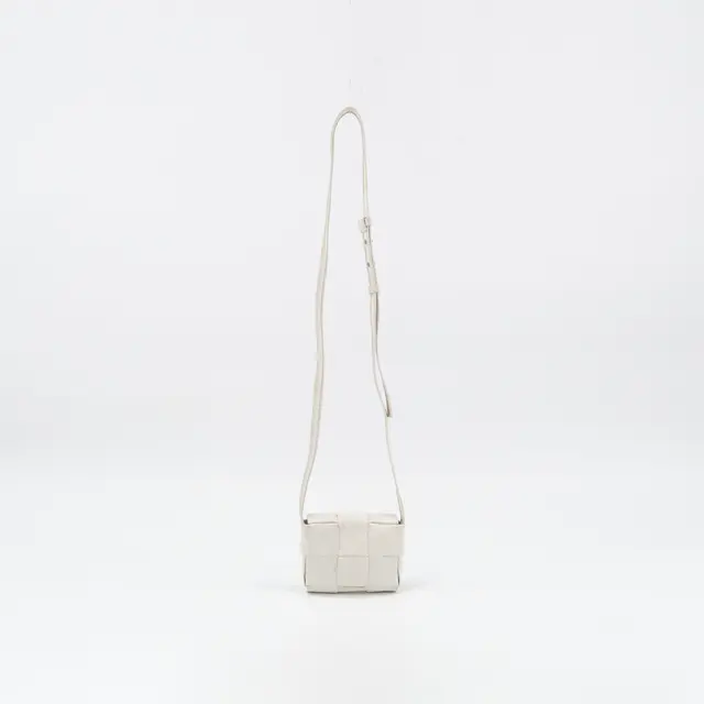 product shot — Bottega Veneta